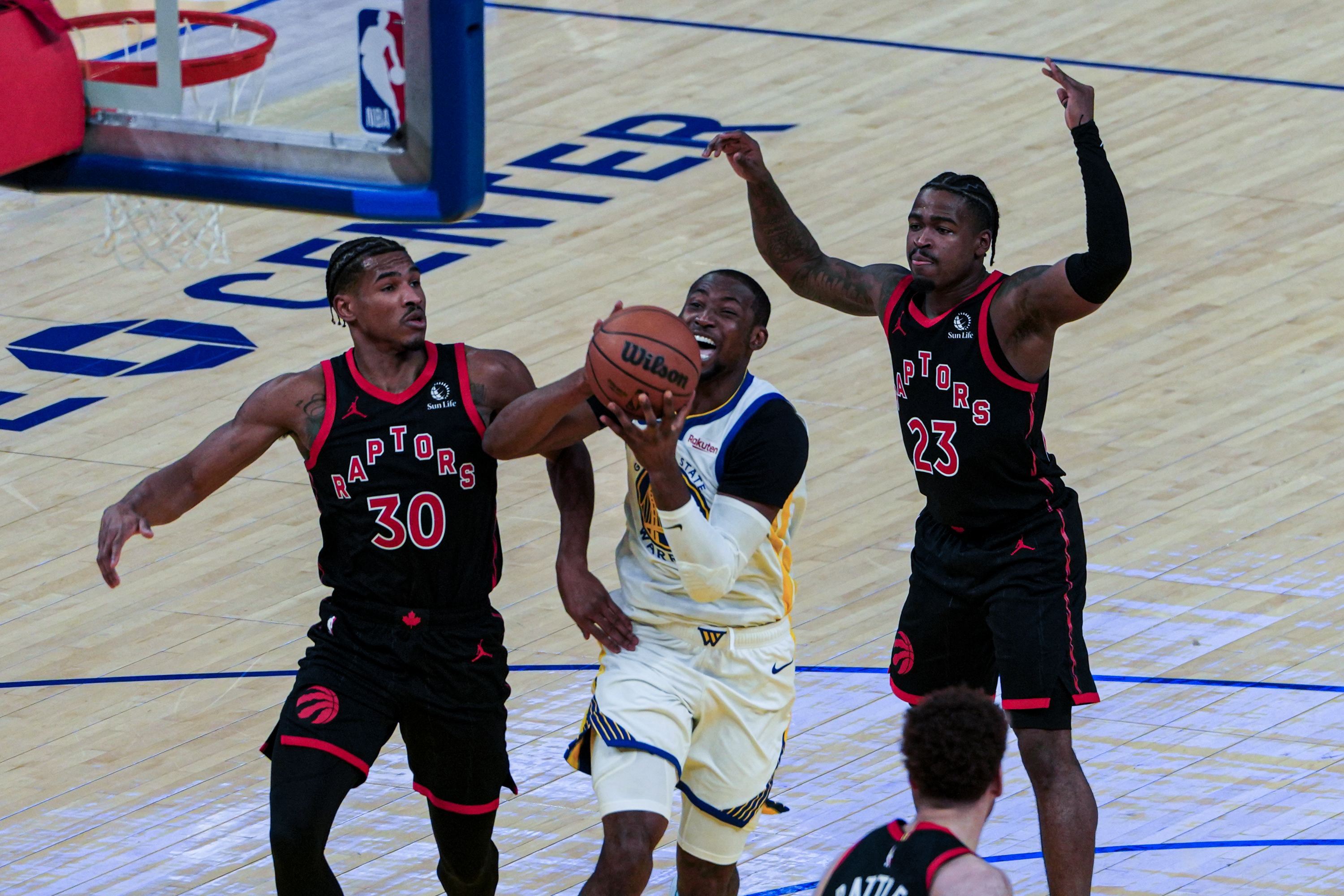 中国新年夜迎来现实一击：失去巴特勒首战，勇士防线崩盘