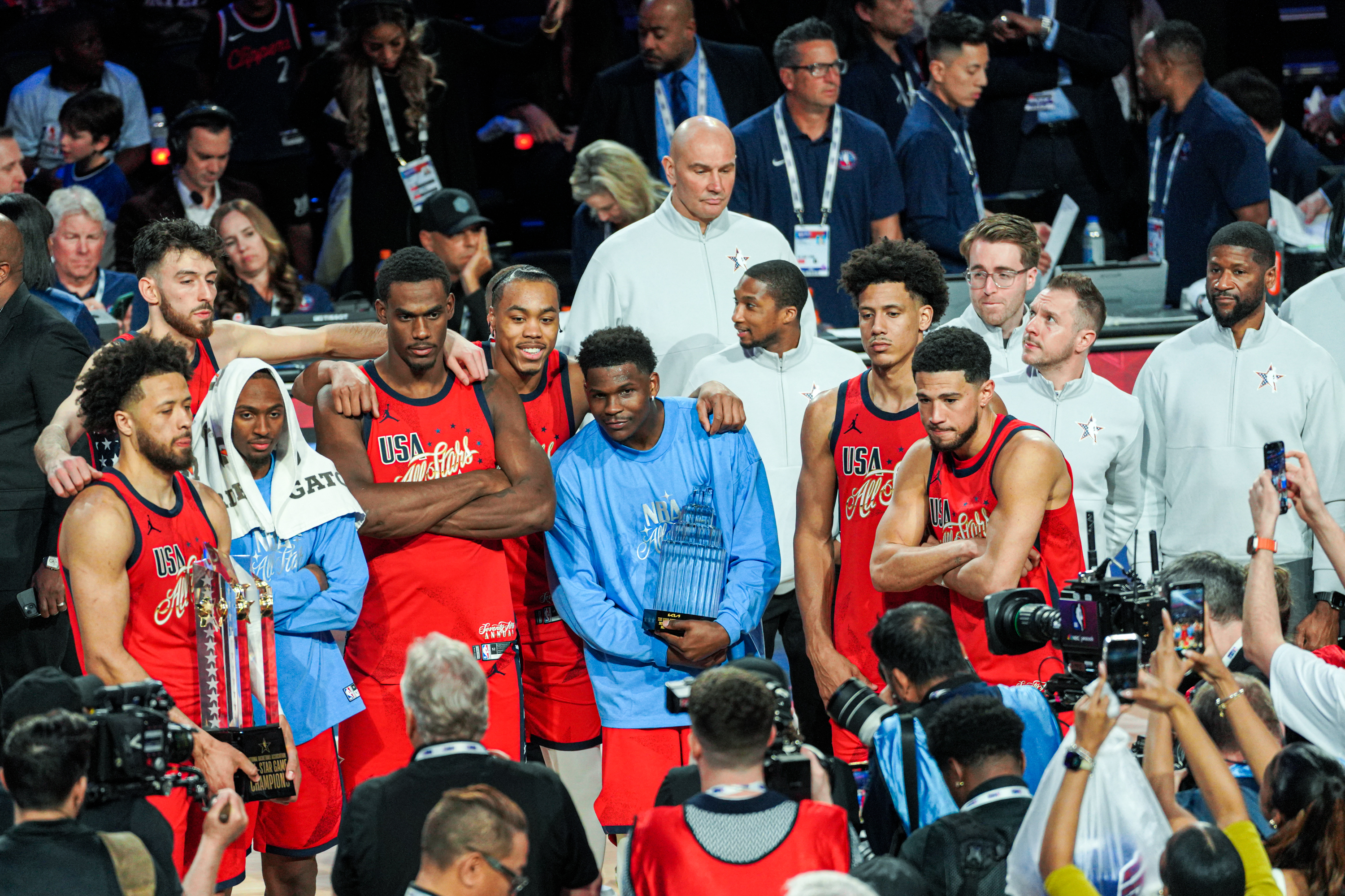 新赛制燃爆NBA全明星！爱德华兹封王，美国星队夺冠