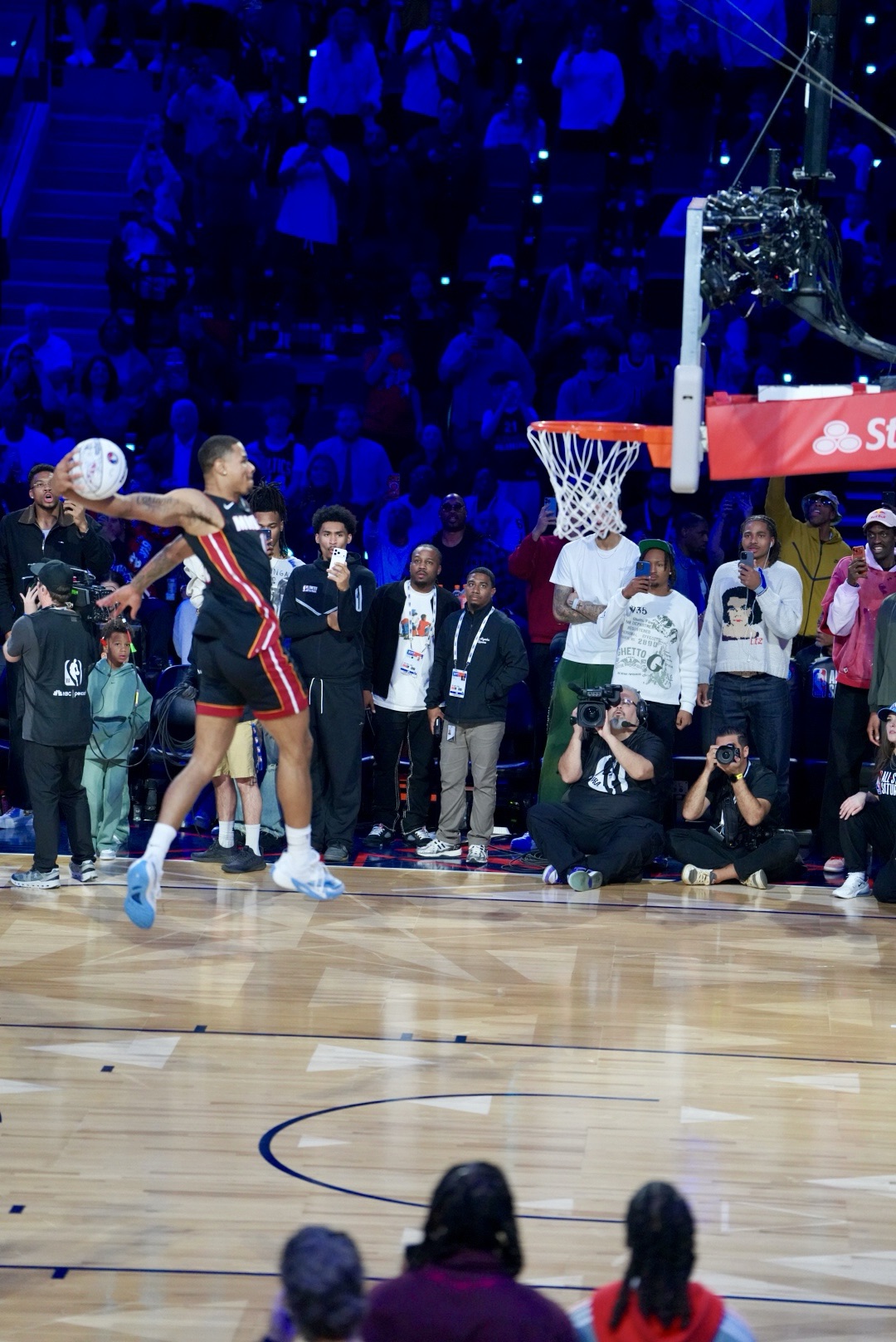 NBA扣篮王诞生！约翰逊力压布莱恩特夺冠